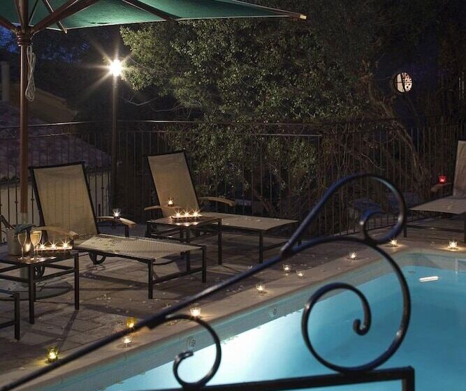 호텔 Hostellerie Du Cigalou   Teritoria