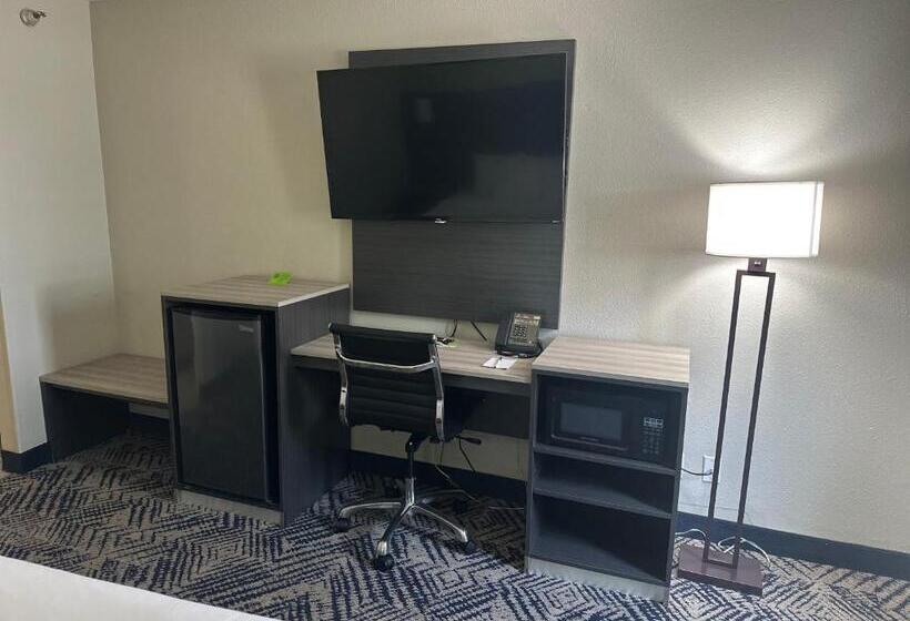 هتل La Quinta Inn By Wyndham Omaha Southwest