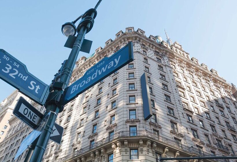 Fotos del hotel Martinique New York On Broadway, Curio Collection By Hilton:  70