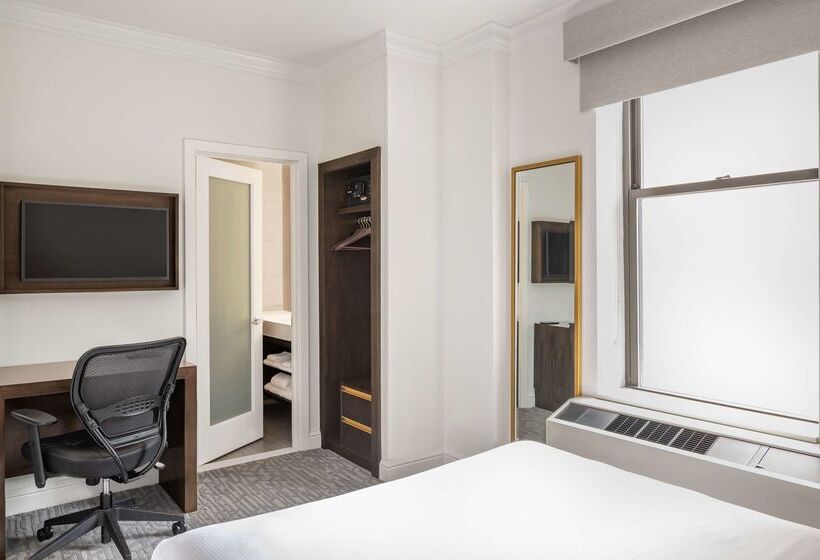 Fotos del hotel Martinique New York On Broadway, Curio Collection By Hilton:  56