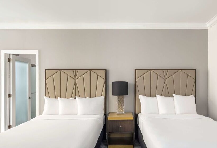 Fotos del hotel Martinique New York On Broadway, Curio Collection By Hilton:  63