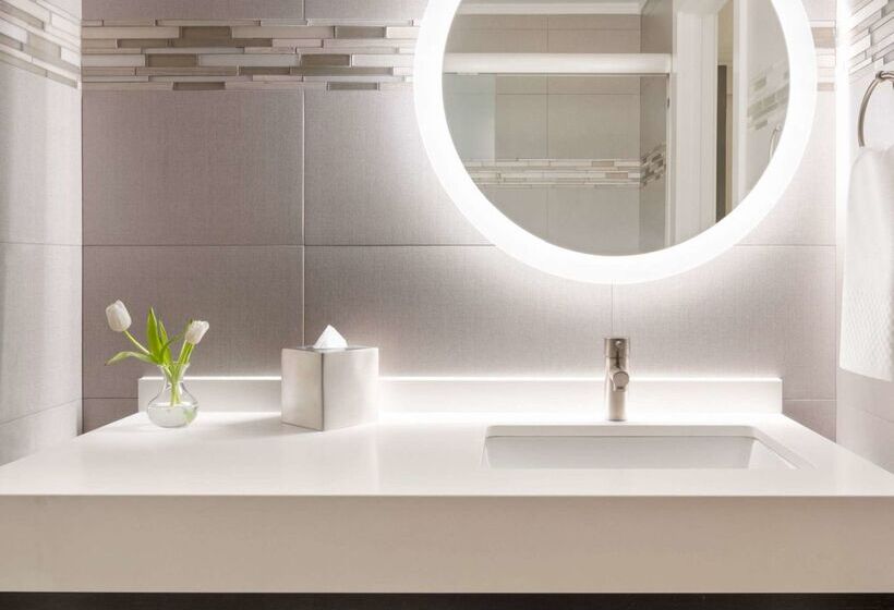 Fotos del hotel Martinique New York On Broadway, Curio Collection By Hilton:  102