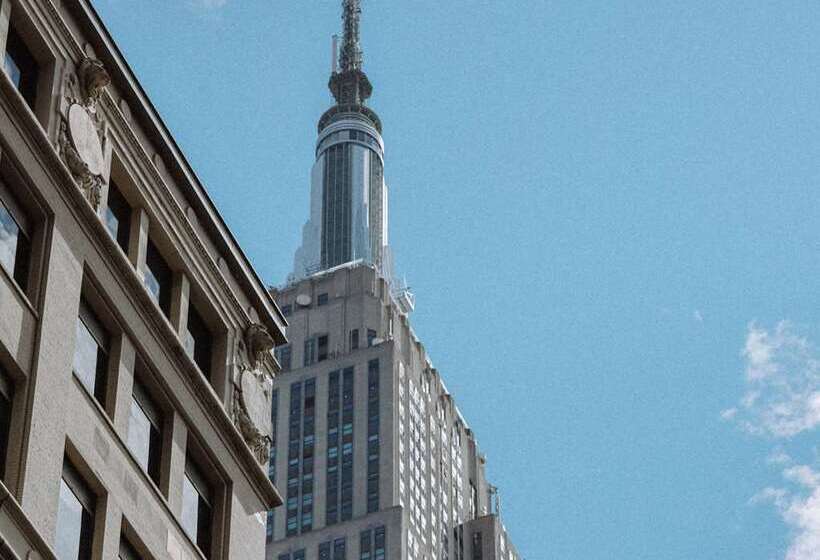 Fotos del hotel Martinique New York On Broadway, Curio Collection By Hilton:  52