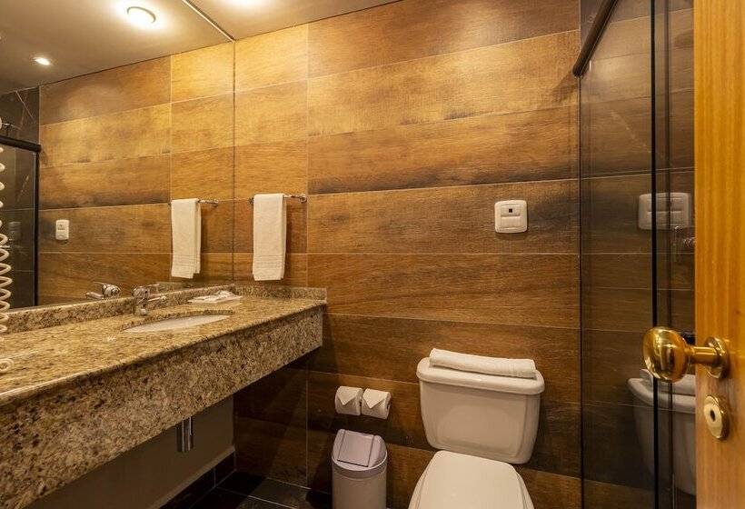 בית מלון כפרי Cassino Tower Curitiba Aeroporto By Nacional Inn