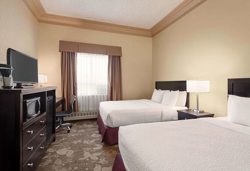 ホテル Nova Inn Yellowknife