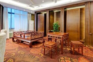 Ocean Hotel Guangzhou Tao Jin Railway Station