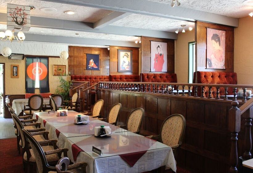 酒店 Pioneer Inn By The River