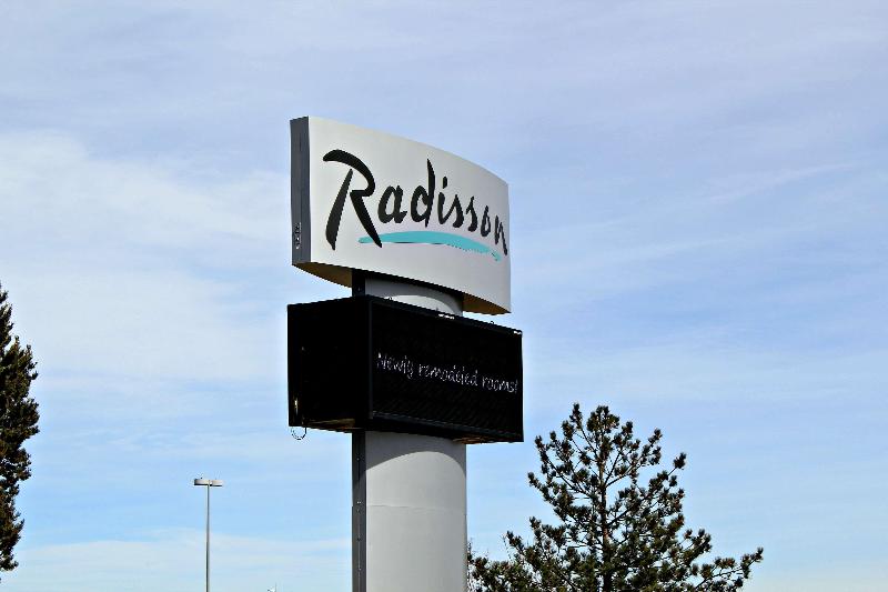 هتل Radisson  Denver Central