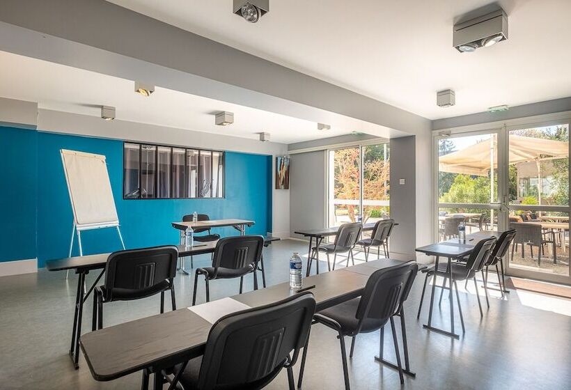 בית מלון כפרי Hôtel Akena Poitiers Nord Futuroscope