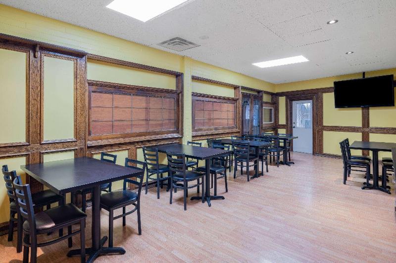 فندق Travelodge By Wyndham Fort St John