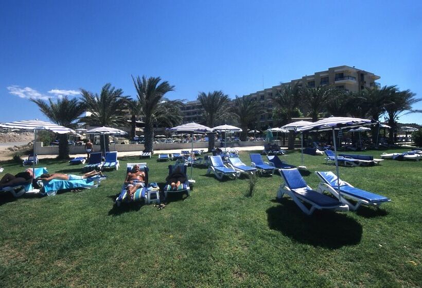 هتل Venus Beach  Paphos