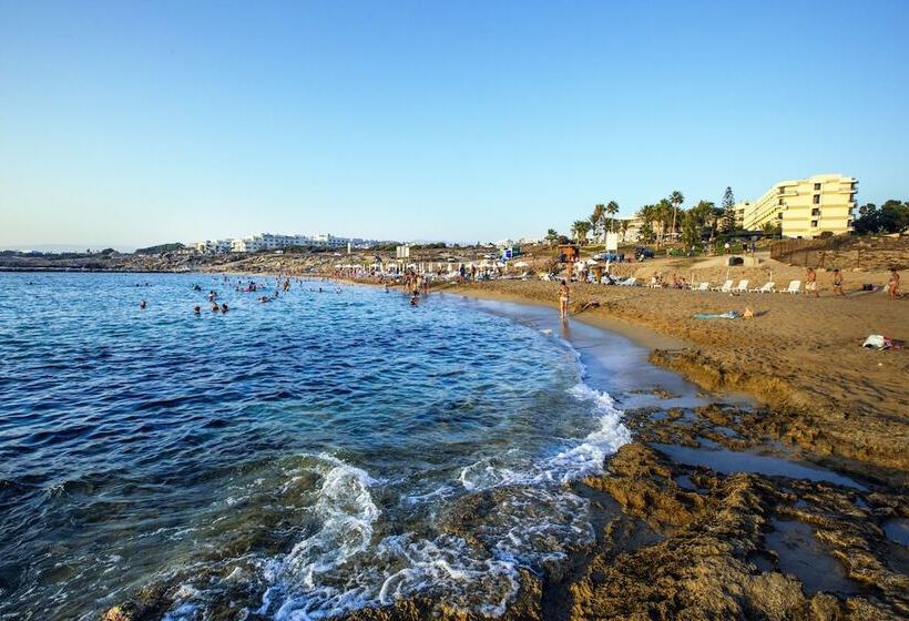 هتل Venus Beach  Paphos