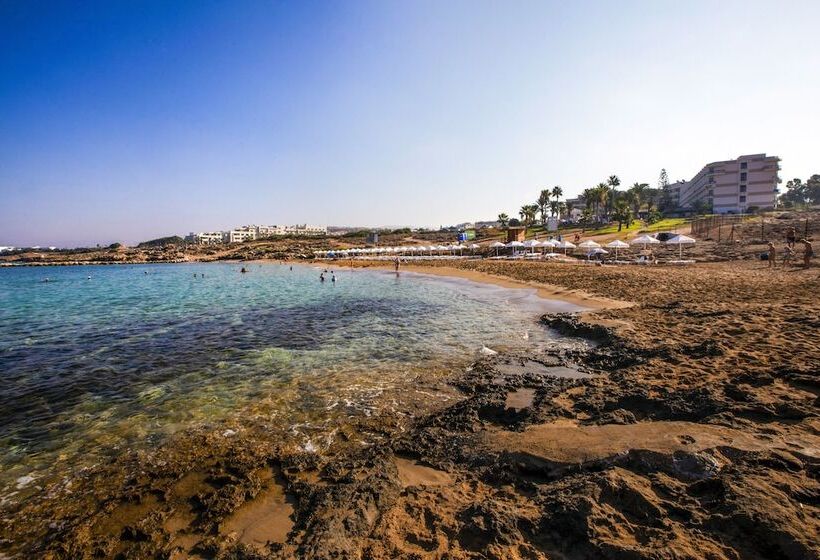 هتل Venus Beach  Paphos