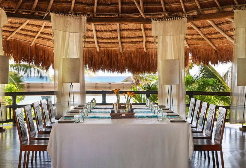 هتل Viceroy Riviera Maya, A Luxury Villa Resort