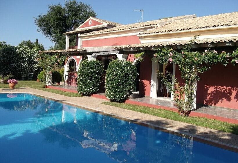 هتل Villa De Loulia