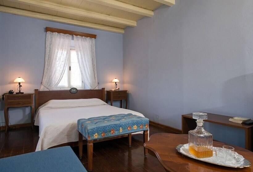 هتل Villa De Loulia