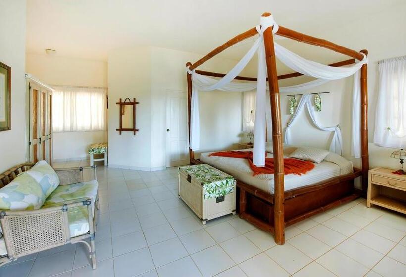 هتل Villa Serena
