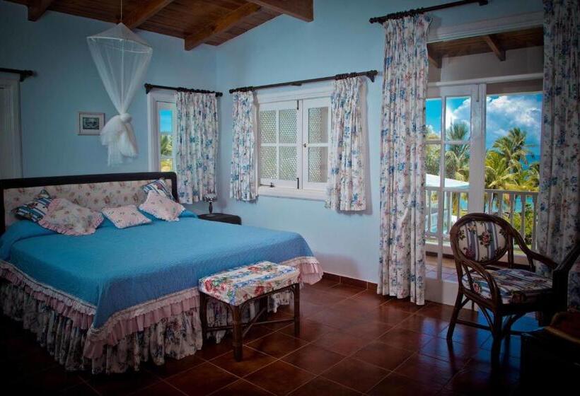 هتل Villa Serena