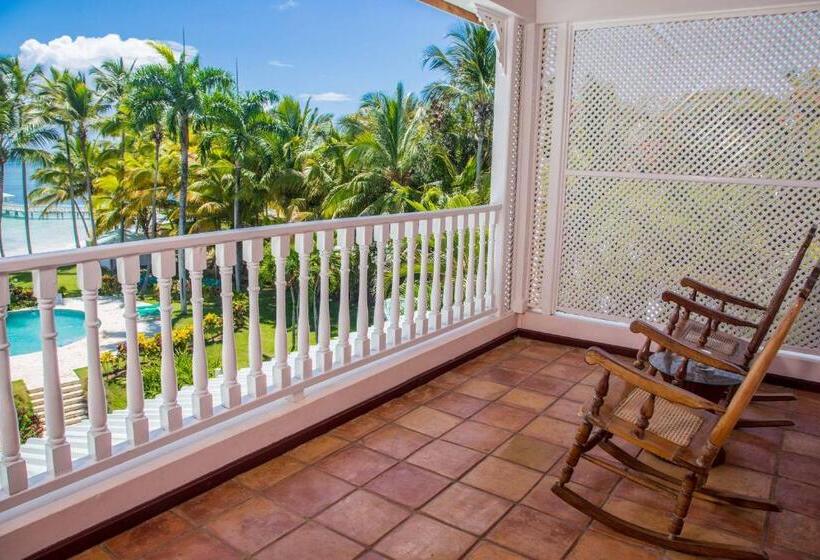 هتل Villa Serena