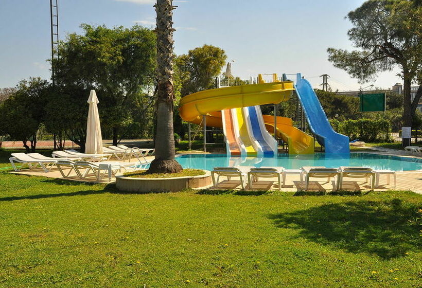 Hotel Serra Park