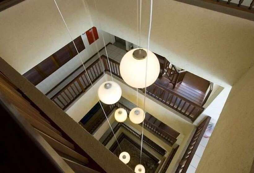 Blue Marlin Apartments