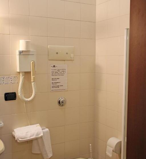 فندق Albergo Ristorante Leon D'oro