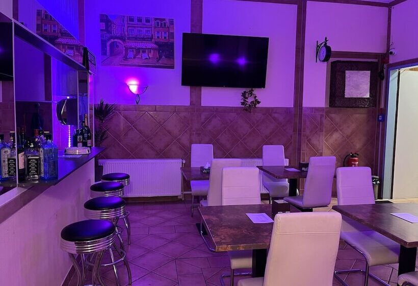 Fotos del hotel City Hotel West:  10