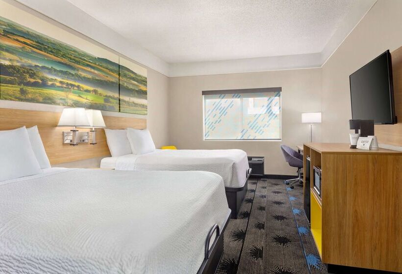 Hotel Days Inn By Wyndham Kansas City International Airport