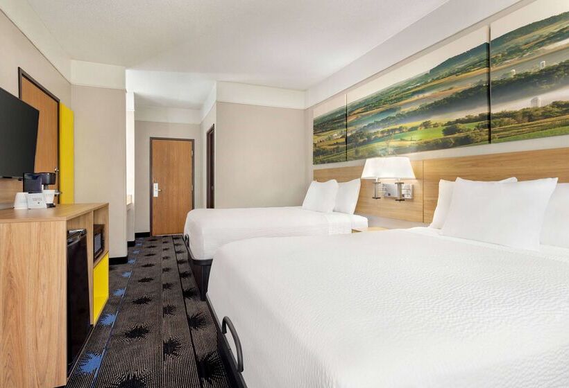 Hotel Days Inn By Wyndham Kansas City International Airport