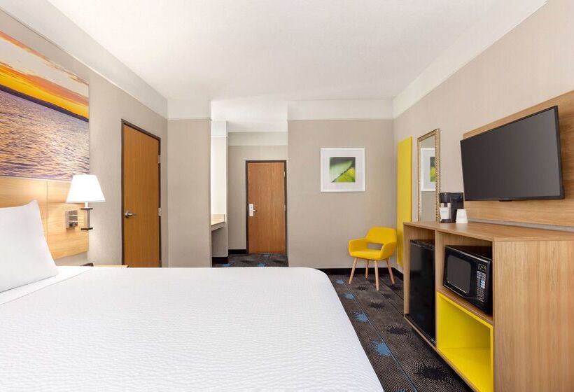 Hotel Days Inn By Wyndham Kansas City International Airport