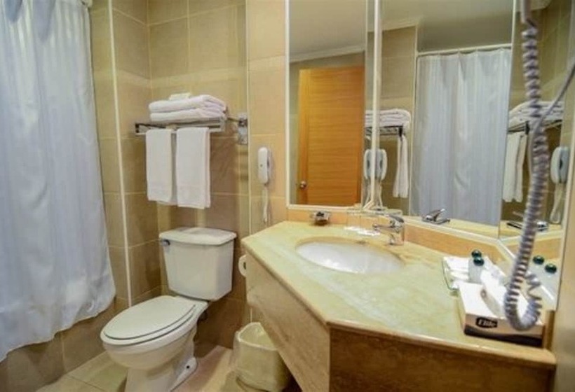 فندق Diego De Almagro Puerto Montt