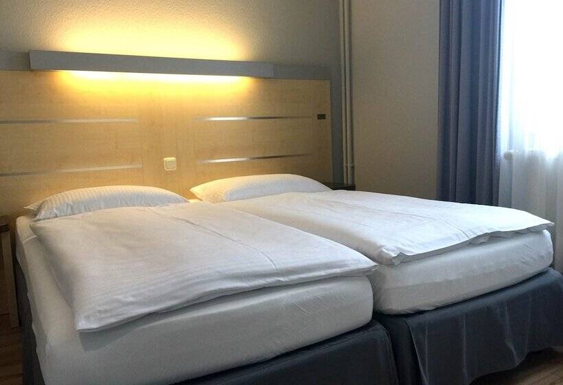 Fotos del hotel Enjoy Hotel Berlin City Messe:  11