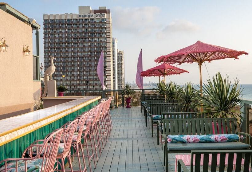 ホテル Leonardo Gordon Beach