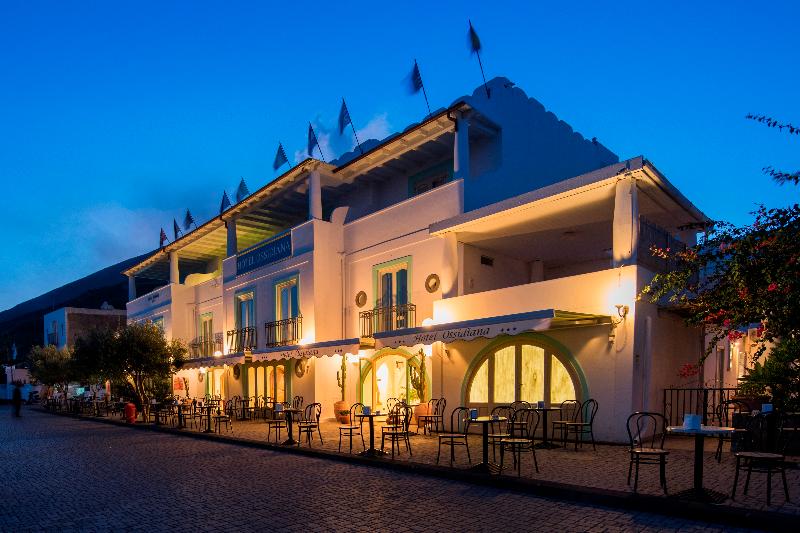 هتل Ossidiana Stromboli Center