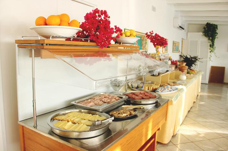 هتل Ossidiana Stromboli Center