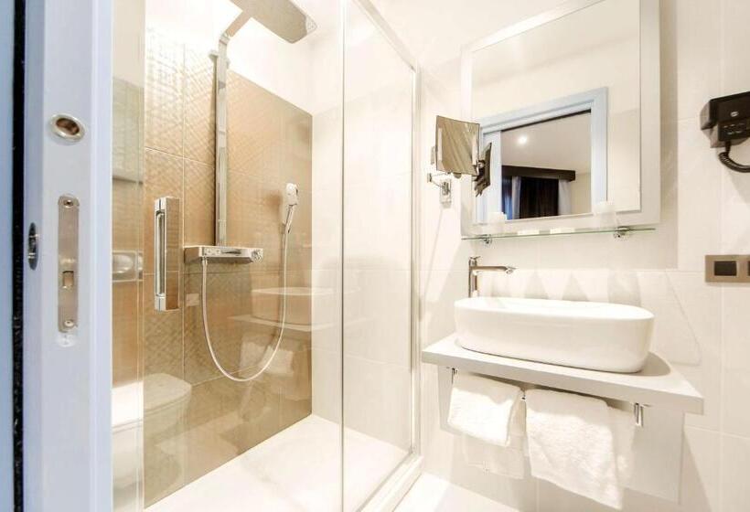 Fotos del hotel Best Western Richelieu Lyon Partdieu:  47