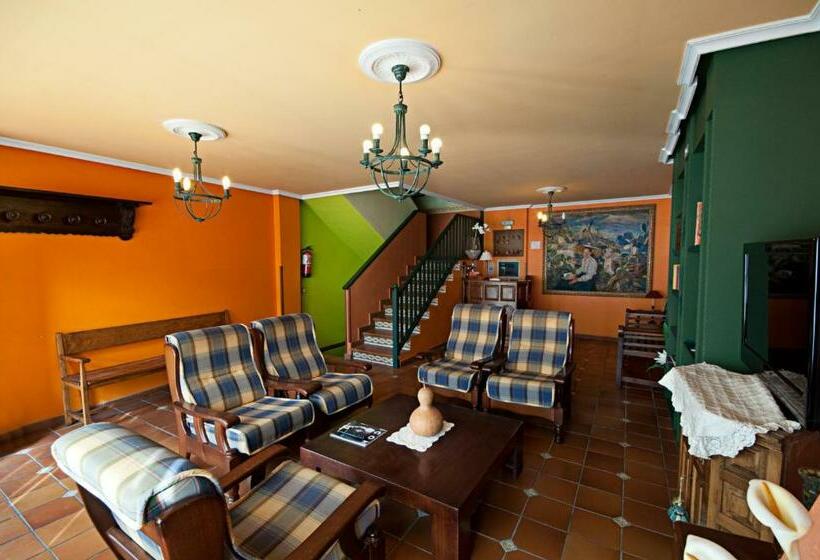 هتل روستایی Las Chimeneas