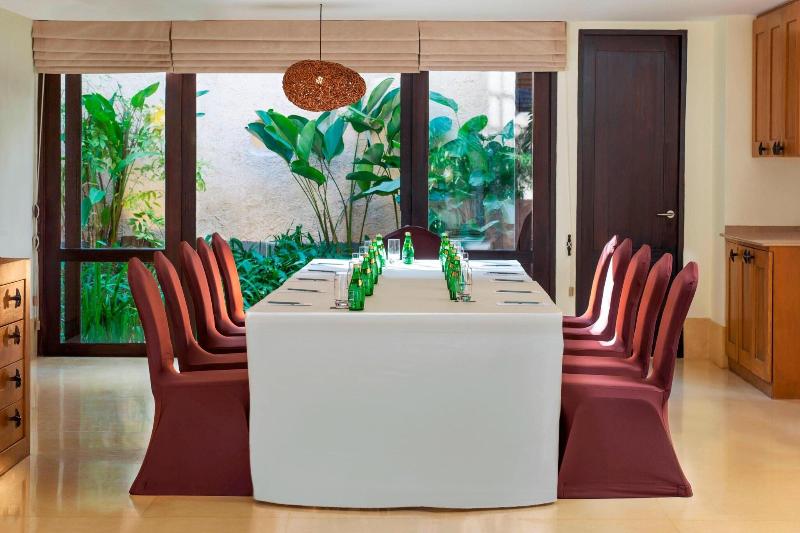 هتل Sheraton Hua Hin Pranburi Villas