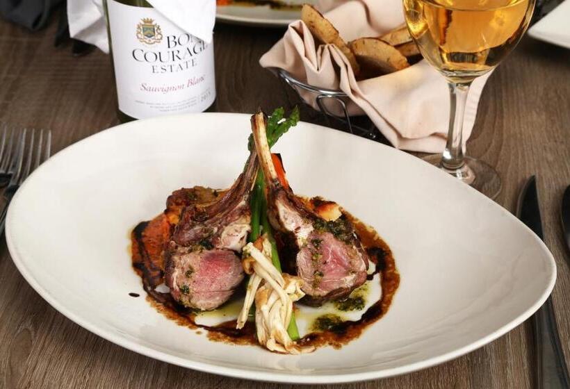 فندق Sir Sam S Inn & Waterspa   Adults Only