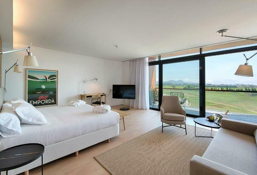 فندق Empordà Golf Resort