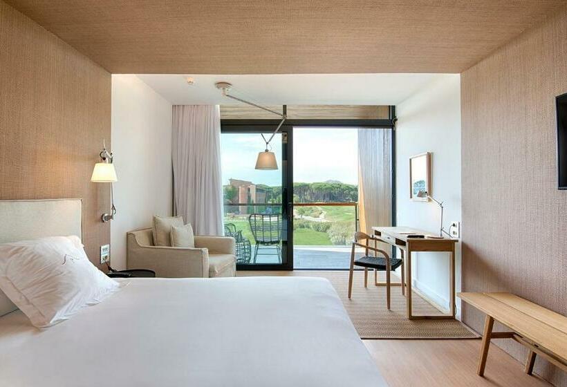 Отель Empordà Golf Resort