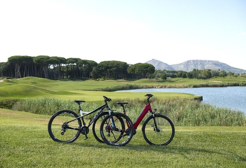 Отель Empordà Golf Resort
