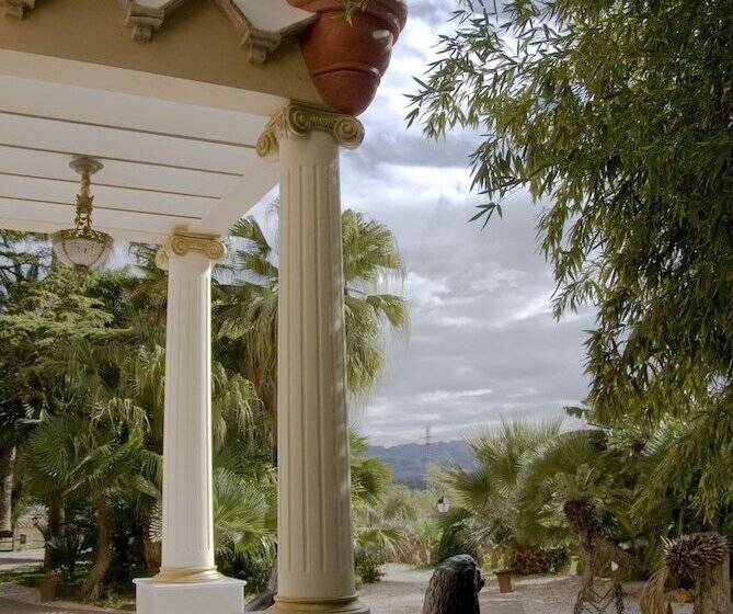 هتل Villa Retiro
