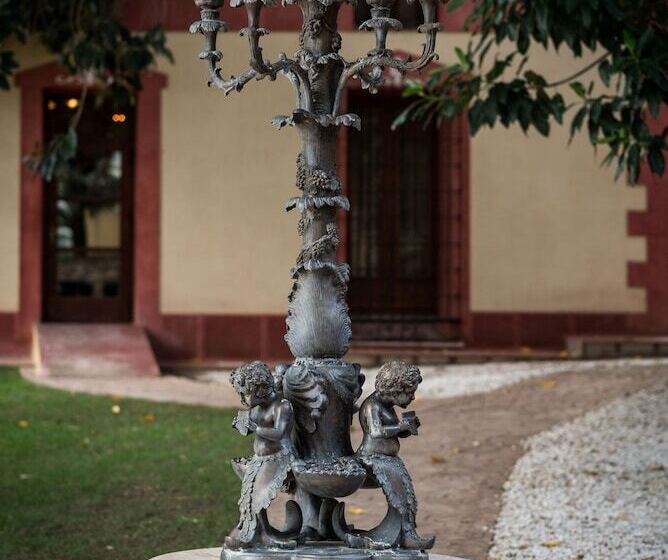 هتل Villa Retiro