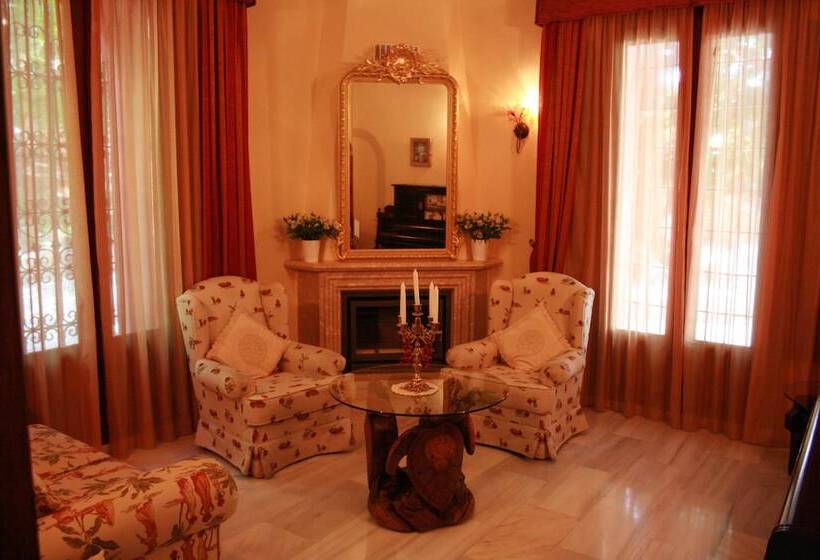 هتل Villa Retiro