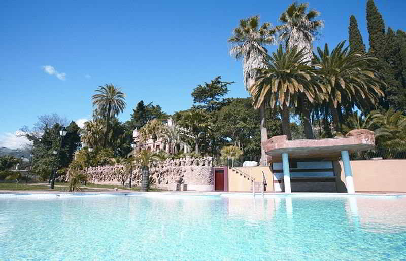 هتل Villa Retiro