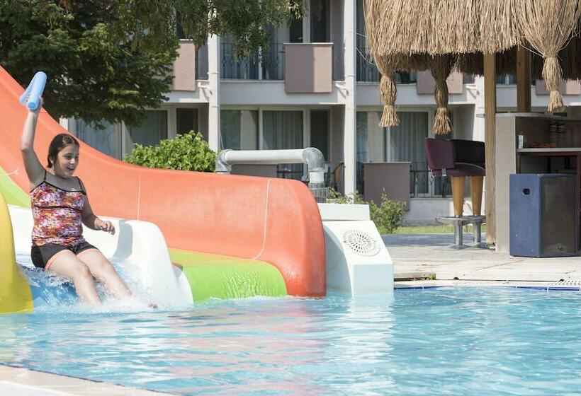 Ra Resort Otel