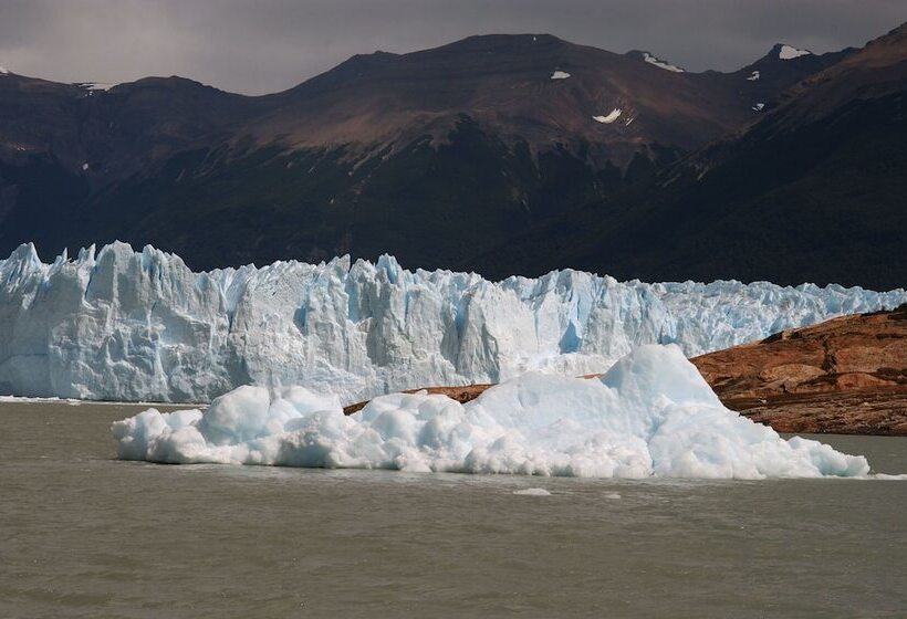 هتل Alto Calafate