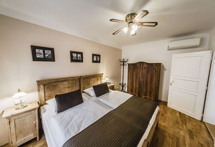 Fotos del hotel Archibald At The Charles Bridge:  2