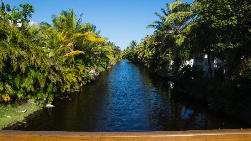 هتل Bahia Plaza